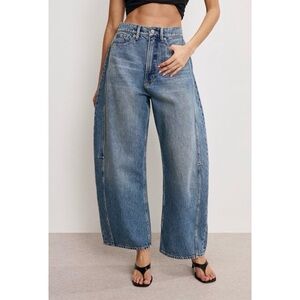 Good American Extreme Barrel Jeans